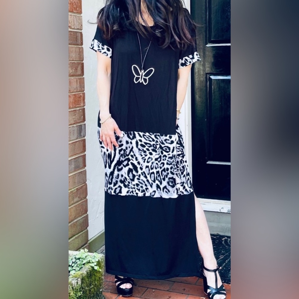 COLOR BLOCK MAXI DRESS